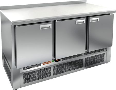 СТОЛ С ОХЛАЖД.ШКАФОМ HICOLD GNE111/TN ПОЛИПРОПИЛЕН