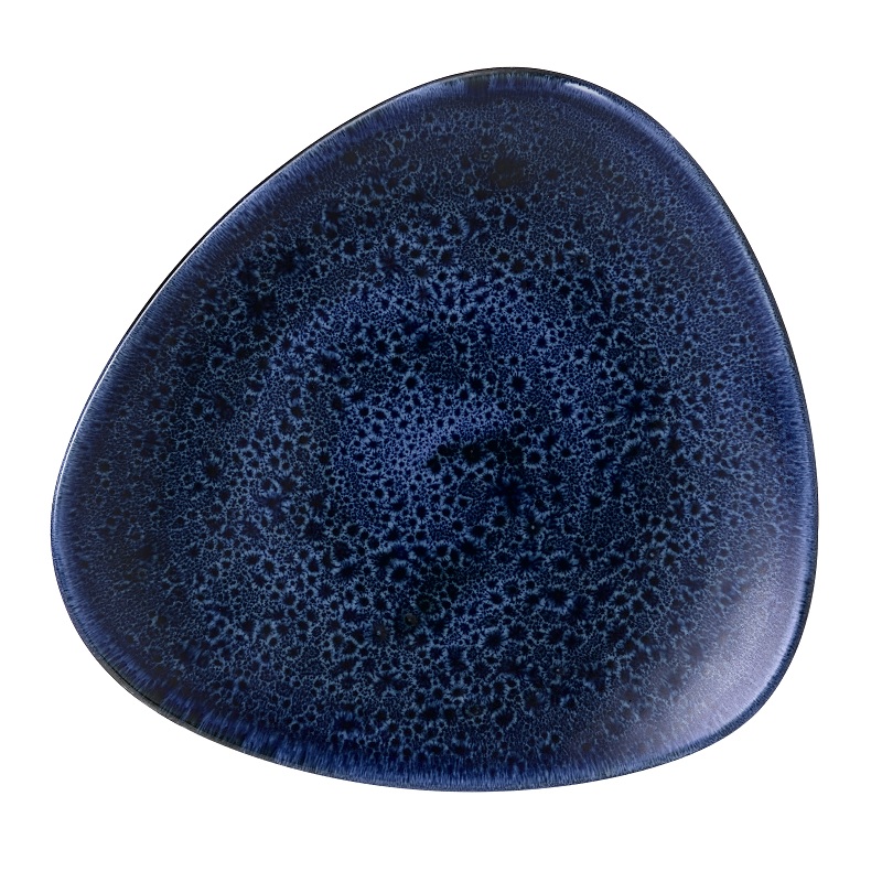 Тарелка мелкая треугольная 22,9см, без борта, Stonecast Plume, цвет Ultramarine PLULTR91