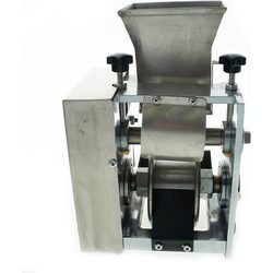 НАСАДКА ФОРМУЮЩАЯ ДЛЯ АППАРАТА ПЕЛЬМЕННОГО HURAKAN HKN-HGL60-S SAMOSA
